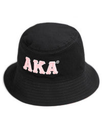 AKA REVERSIBLE BUCKET HAT BLACK & PINK